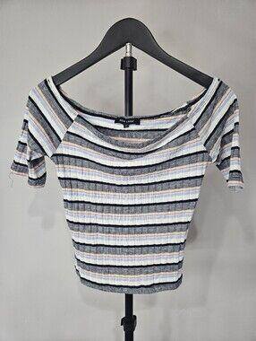 New Look off-the-shoulder striped ribbed knit top. Size 10